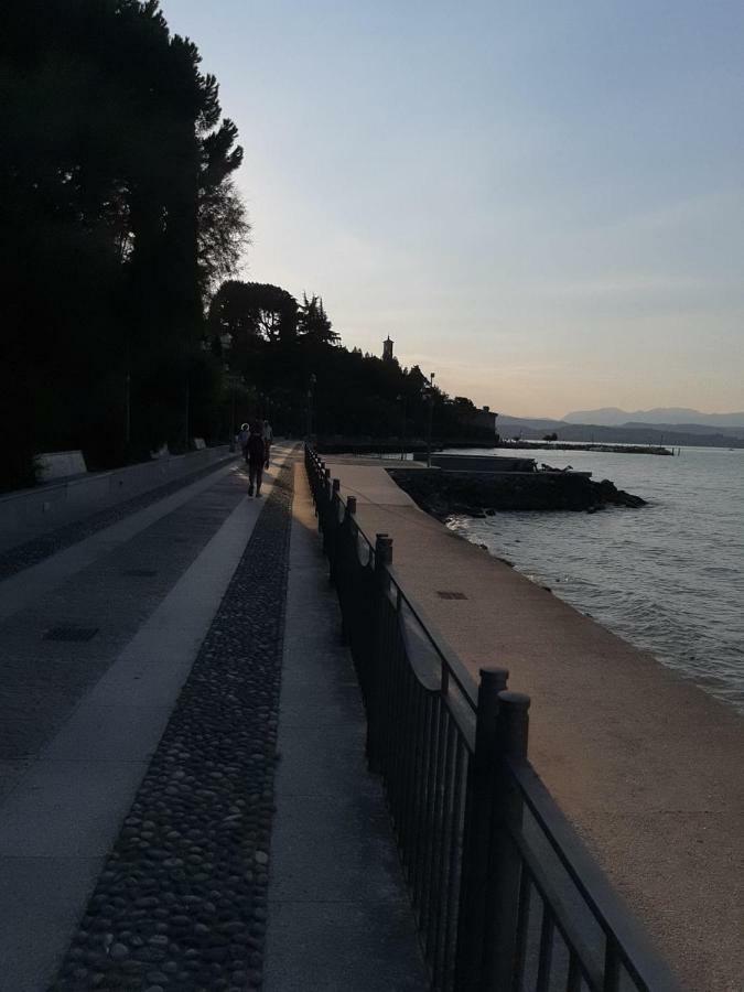 Da Enzo Hotel Desenzano del Garda Exterior photo